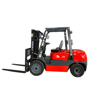 Chariot élévateur à fourche à moteur diesel Isuzu NIULI 3000kg avec CE